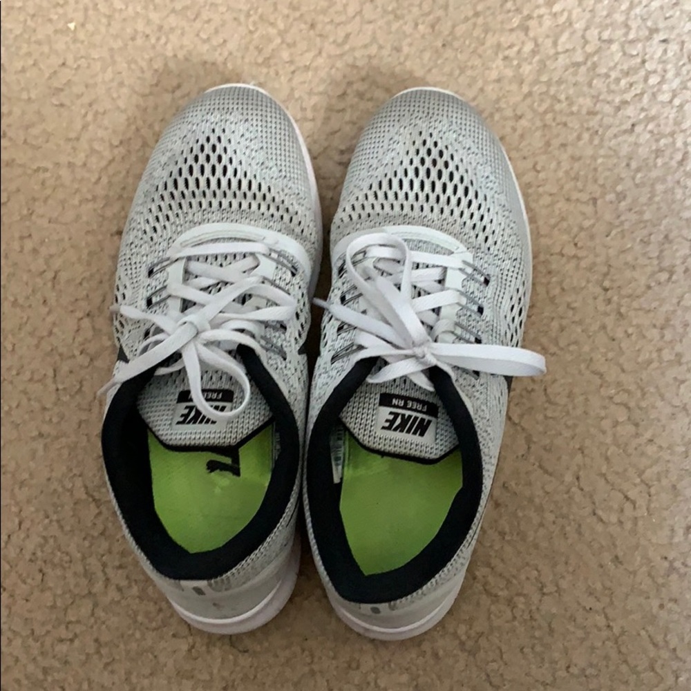 COPY - Nike Free RN shoes